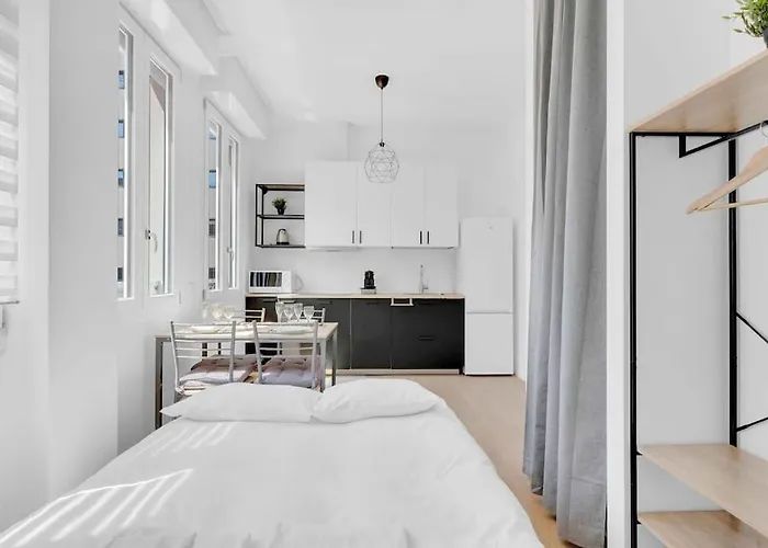 Nuovo E Confortevole, 4pax, Tram 24, Universita