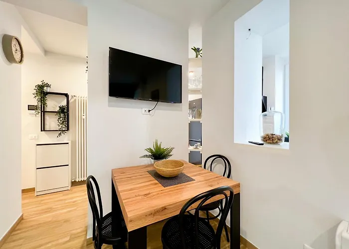 Repetti - Two Adjacent & Independent 10 Minutes To Centre & Linate Airport