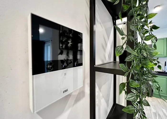 Repetti - Two Adjacent & Independent 10 Minutes To Centre & Linate Airport Appartamento *