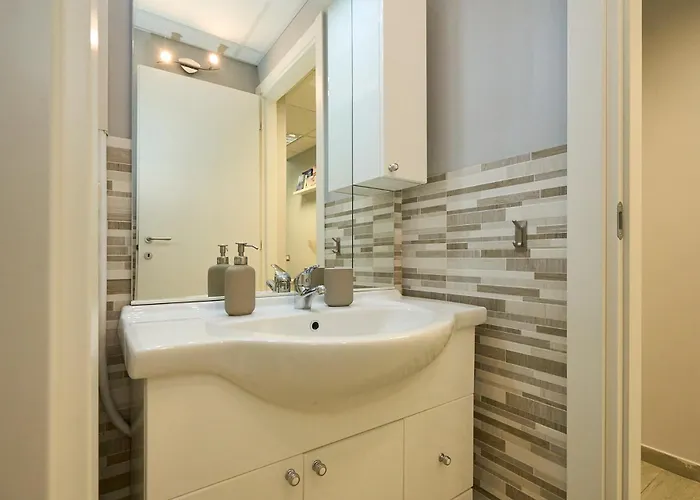 Design White Loft - 15 Minutes Walk From Station 米兰
