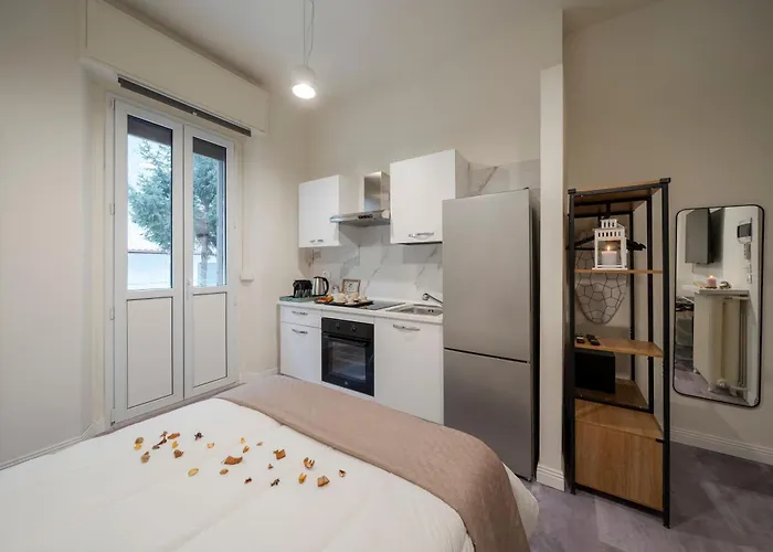 Nocleg ze śniadaniem Loreto Prestige - Parking Free & Bulb Gym