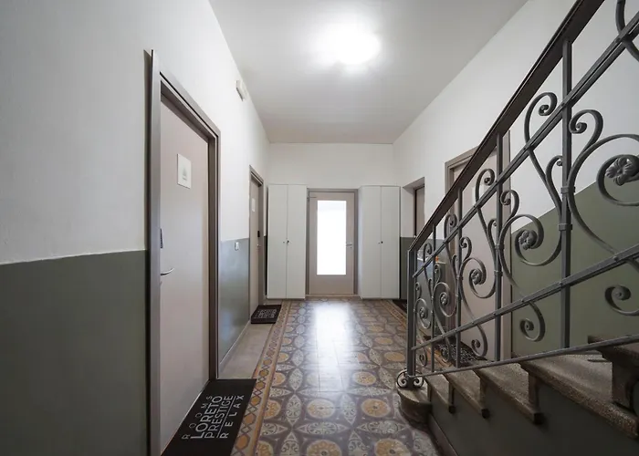 Loreto Prestige - Parking Free & Bulb Gym Mediolan