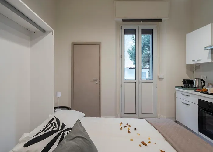 Loreto Prestige - Parking Free & Bulb Gym 4* Mediolan