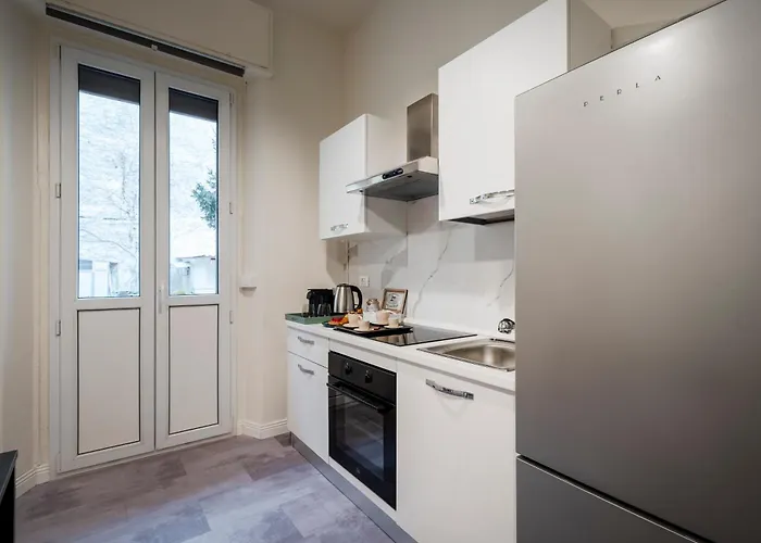 Nocleg ze śniadaniem Loreto Prestige - Parking Free & Bulb Gym