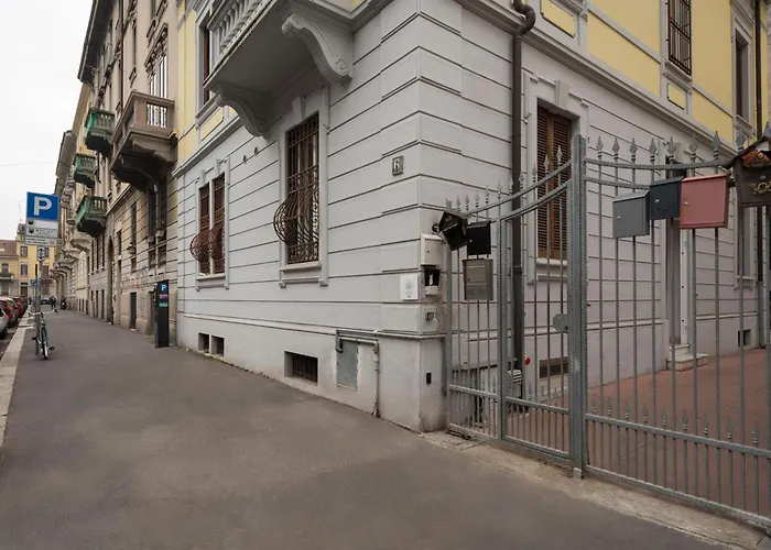 Loreto Prestige - Parking Free & Bulb Gym Mediolan