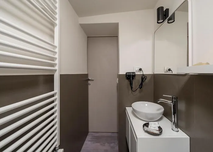 Loreto Prestige - Parking Free & Bulb Gym 4* Mediolan