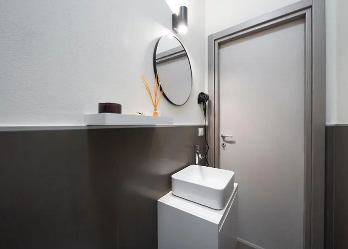 Loreto Prestige - Parking Free & Bulb Gym Mediolan