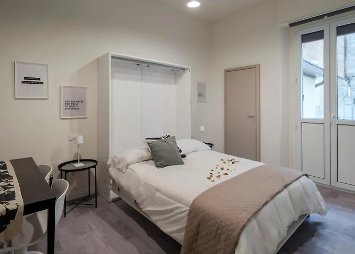 Loreto Prestige - Parking Free & Bulb Gym Nocleg ze śniadaniem Mediolan