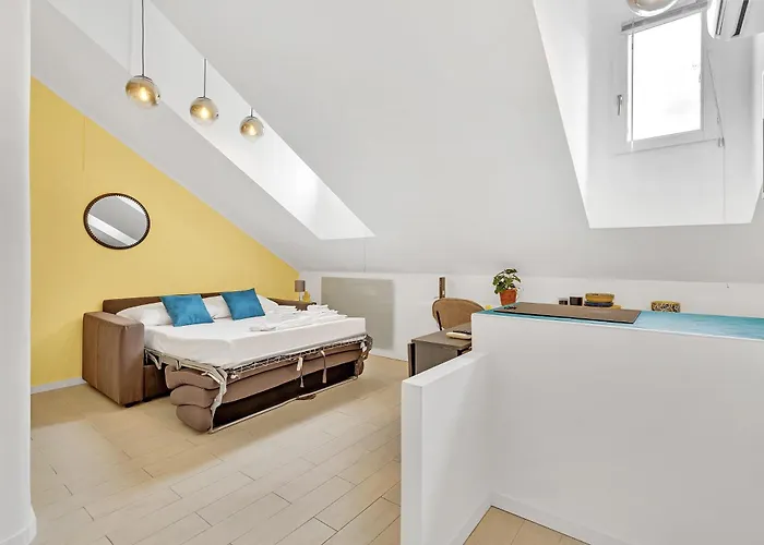 Duomo - Bright Gateway Downtown