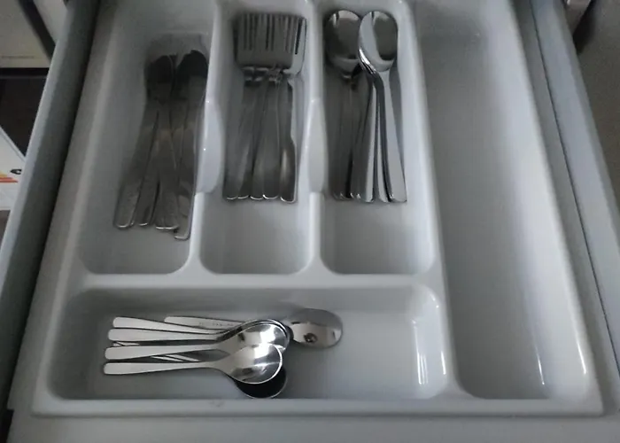 For 6 Peaple Close To The Red Metro Milan