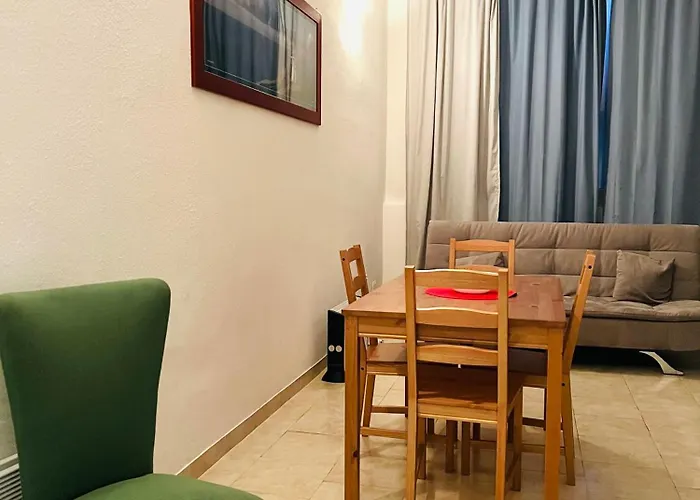 Appartement For 6 Peaple Close To The Red Metro Milan