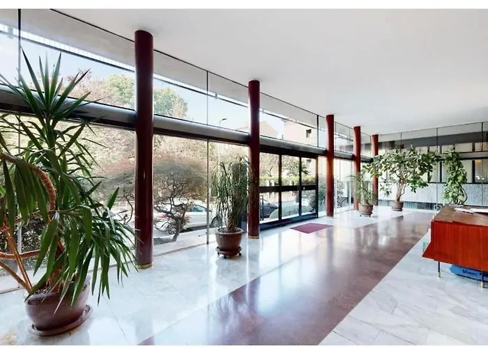 Апартаменты 10 Minuti Dal Duomo - Elegante Domus *