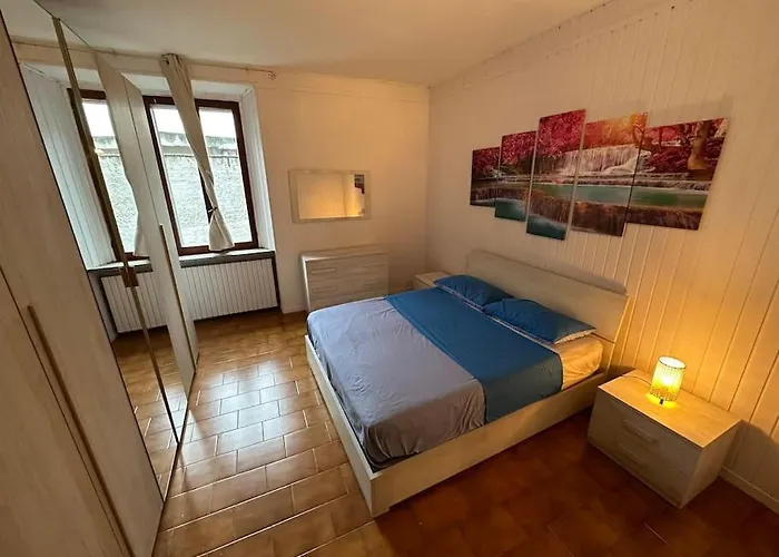 Lovely 2-bedroom Apartman Milánó