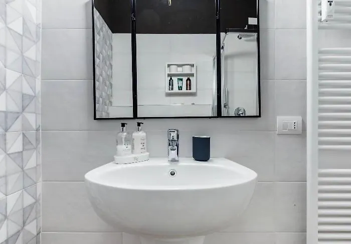 Hacca Collection-plush Urban Sanctuary In The Center