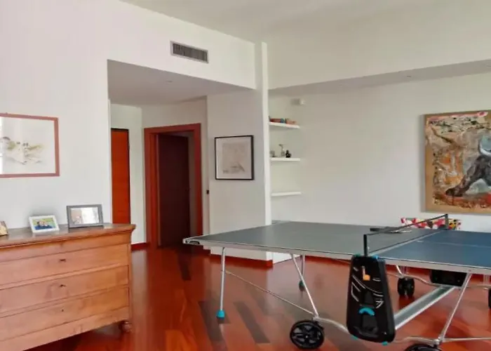 Stanza Nr 4 In Incantevole In Zona Solari 4*