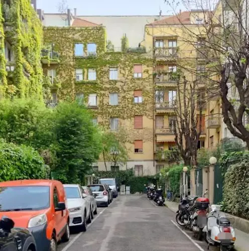 Stanza Nr 4 In Incantevole In Zona Solari Milán
