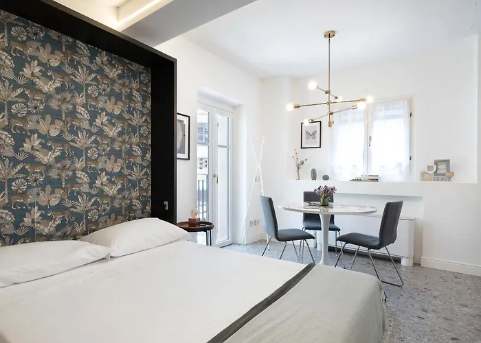 Homemi Duomo アパート