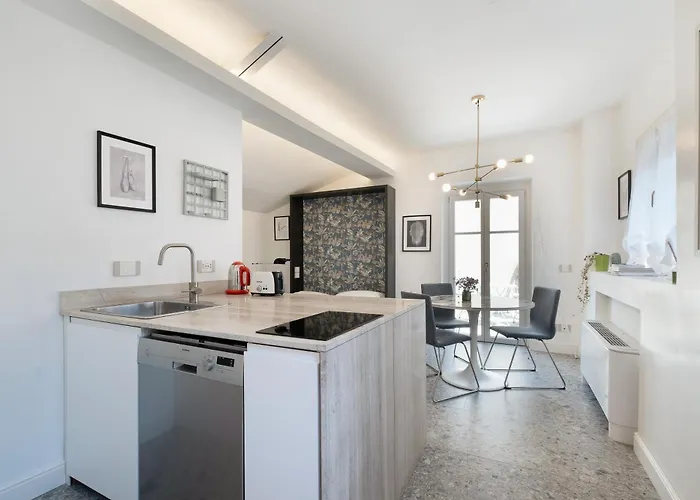 Homemi Duomo アパート ミラノ