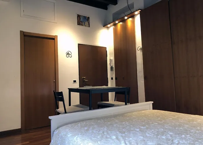 Brera Vip Spotlight - Brera - Duomo - Castello Sforzesco - Lanza Metro M2 * Milán