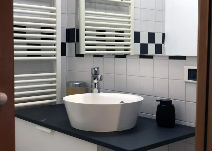 Brera Vip Spotlight - Brera - Duomo - Castello Sforzesco - Lanza Metro M2 Apartmán