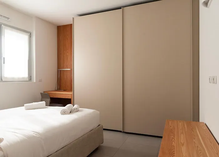 San Siro Fiera - Youhosty * 밀라노