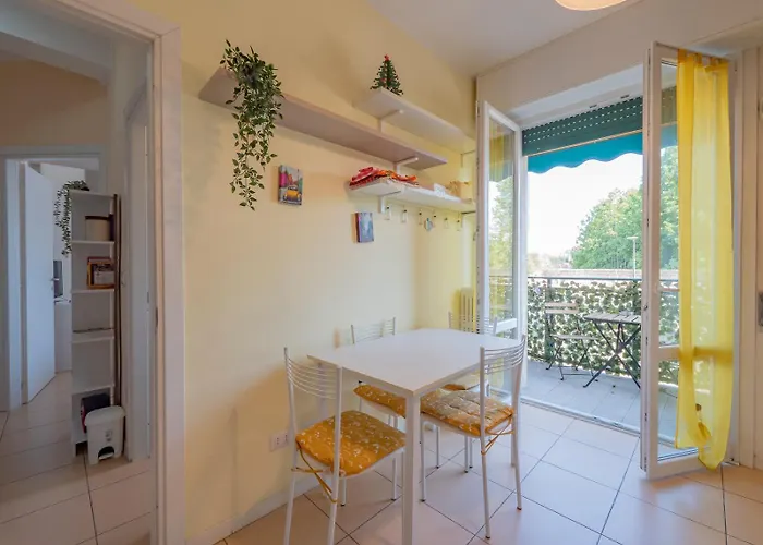 I Host - Forze Armate 83 *