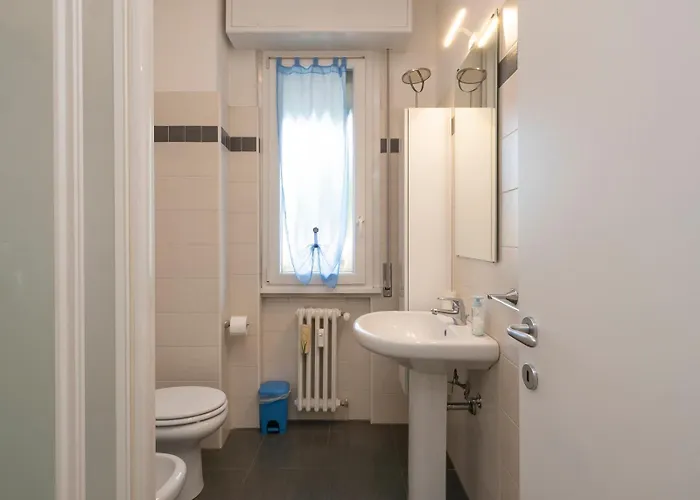 I Host - Forze Armate 83 *