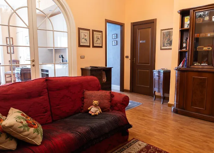 Duomo Walking Distance Elegant Flat With View Mediolan