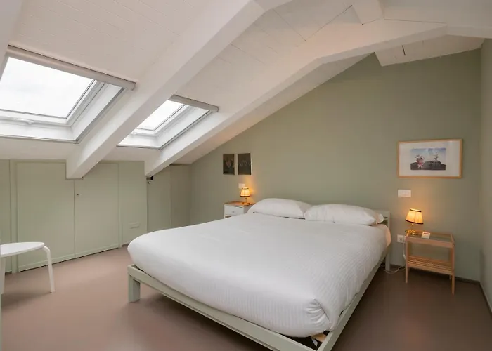 Xenia - Attic In San Siro Area Lejlighed