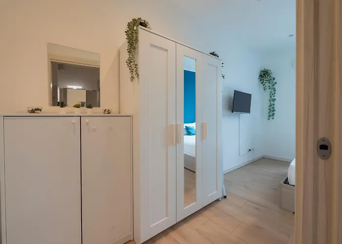 I Host - Rogoredo 49 * Milaan