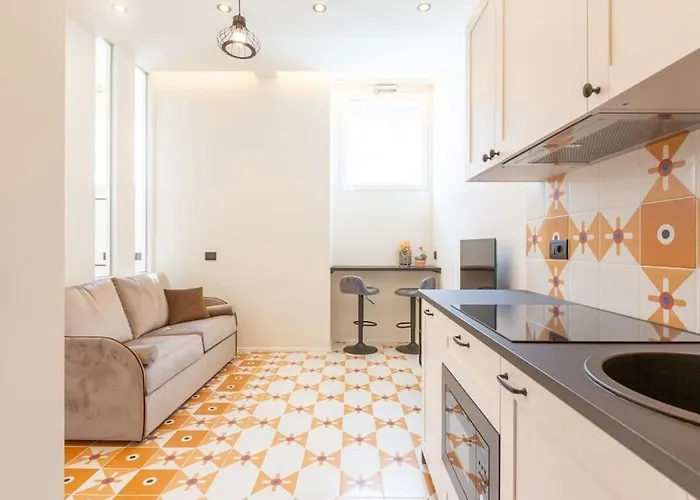 4fo6 Navigli-duomo -yellow Chic - *