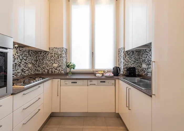 Sempione, 51 Ampio E Luminoso 米兰