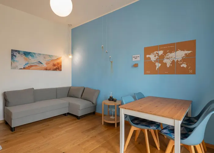 Xenia - Colorful In Citta Studi Area