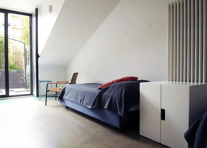Sant Ambrogio With Private Terrace In Shared Flat