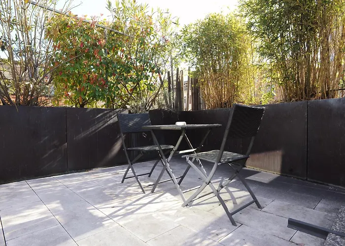 Sant Ambrogio With Private Terrace In Shared Flat Ubytování v soukromí Milán