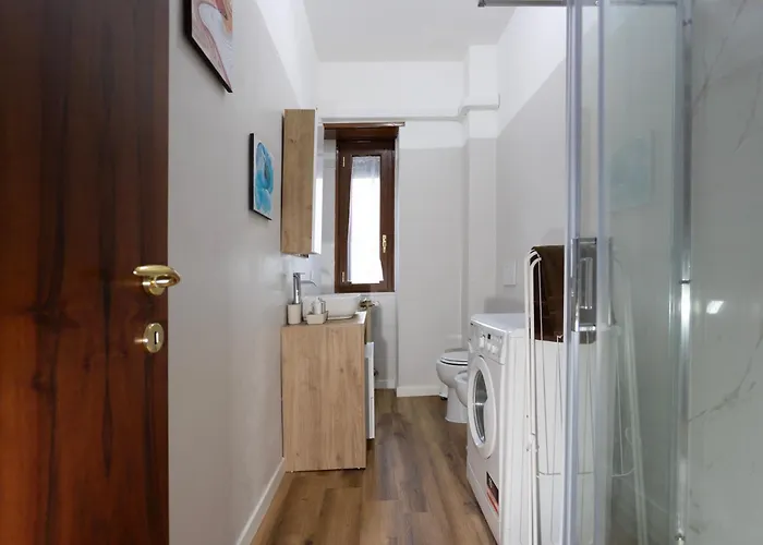 Navigli Bocconi Naba-iulm-self-60 Mq * מילאנו