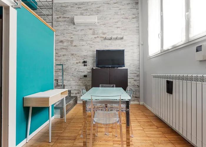 Guesthost - - Gorla M1 Modern Studio! Lägenhet