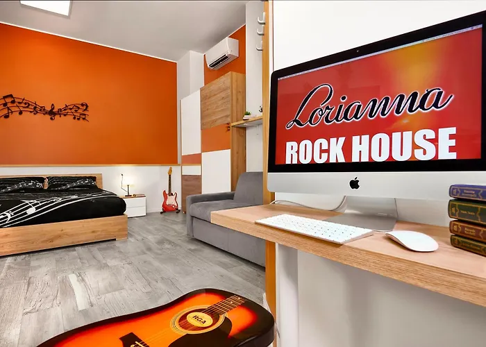 Lorianna Rock House Apartament *