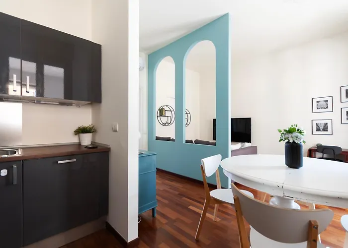 Lägenhet Isola District Terrace -youhosty