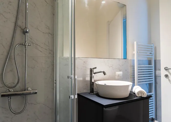 Isola District Terrace -youhosty Lägenhet *