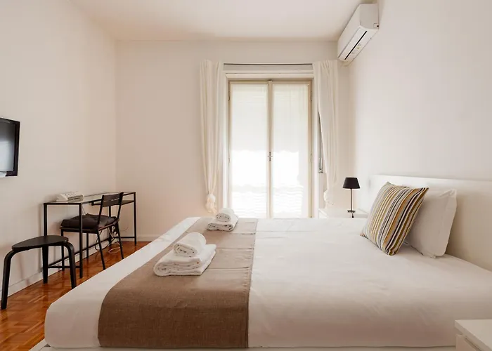 Guesthost - Cosy Mudec -via Tortona District Milán