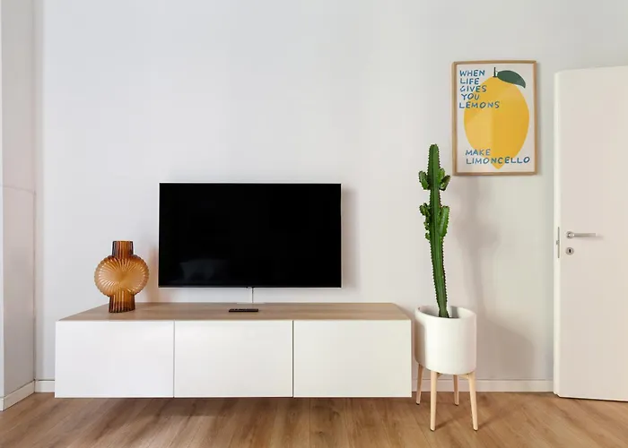 Guesthost - Bright -pasteur M1 Apartman