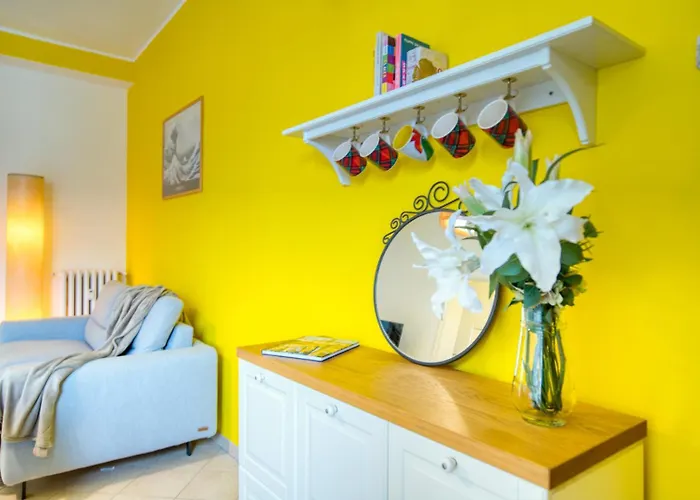 Guesthost - Giallo In Milano! Milánó