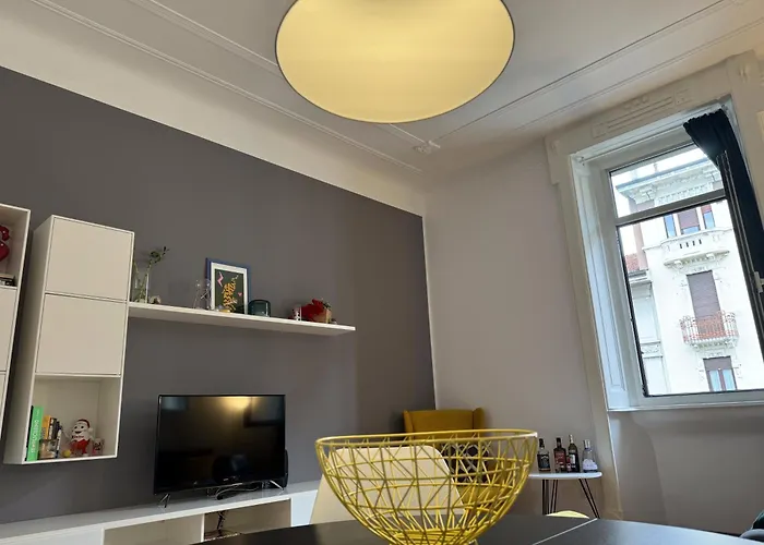 Via Stradivari - Vicino Duomo