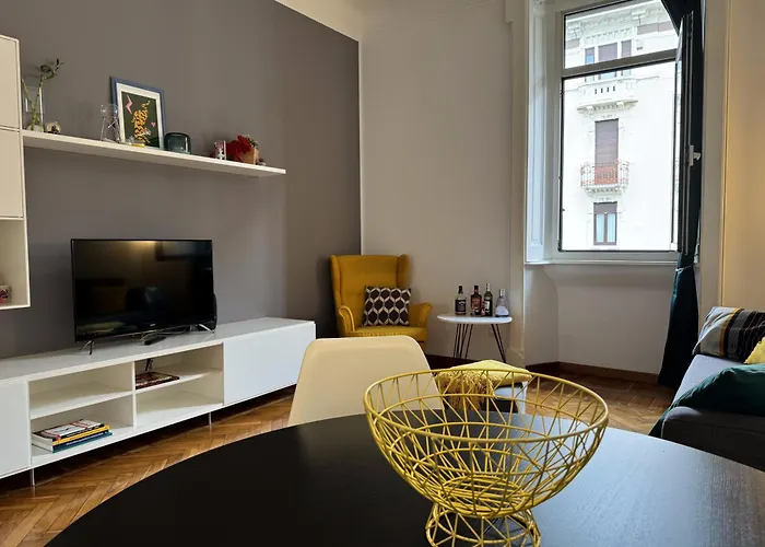 Via Stradivari - Vicino Duomo