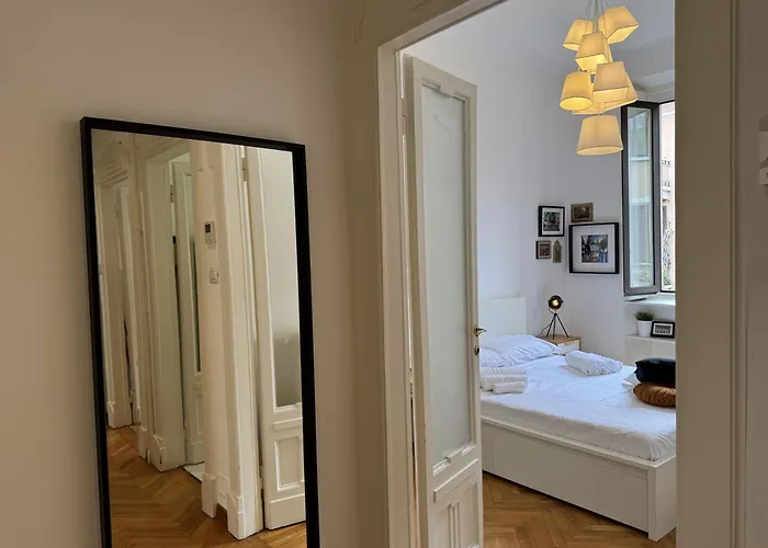 Via Stradivari - Vicino Duomo *