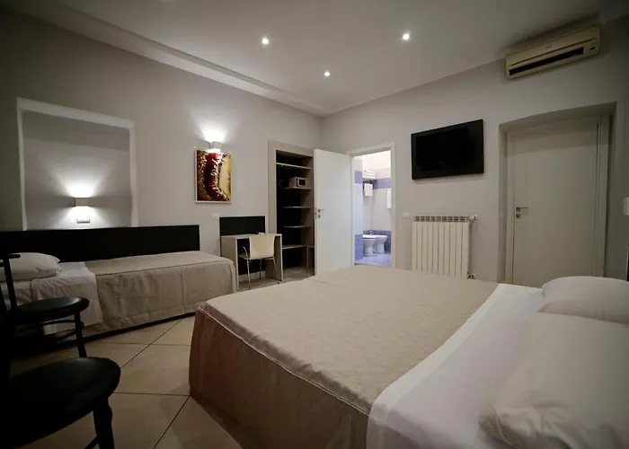 Demo' Hotel
