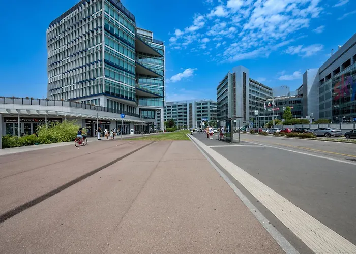 Cozy Rogoredo Next To The Metro And Train Station Apartment