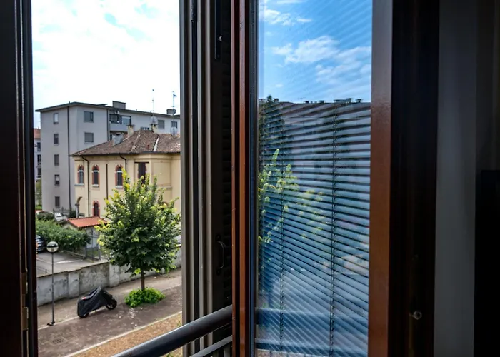 Cozy Rogoredo Next To The Metro And Train Station *