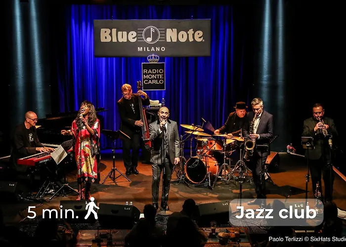 דירה Isola-zara Modern Apartment, Duomo In 10min מילאנו